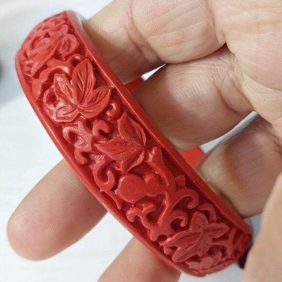 Unbranded Jewelry - Heavily Carved Cinnabar? Resin Western Floral Motif Red Bangle Bracelet